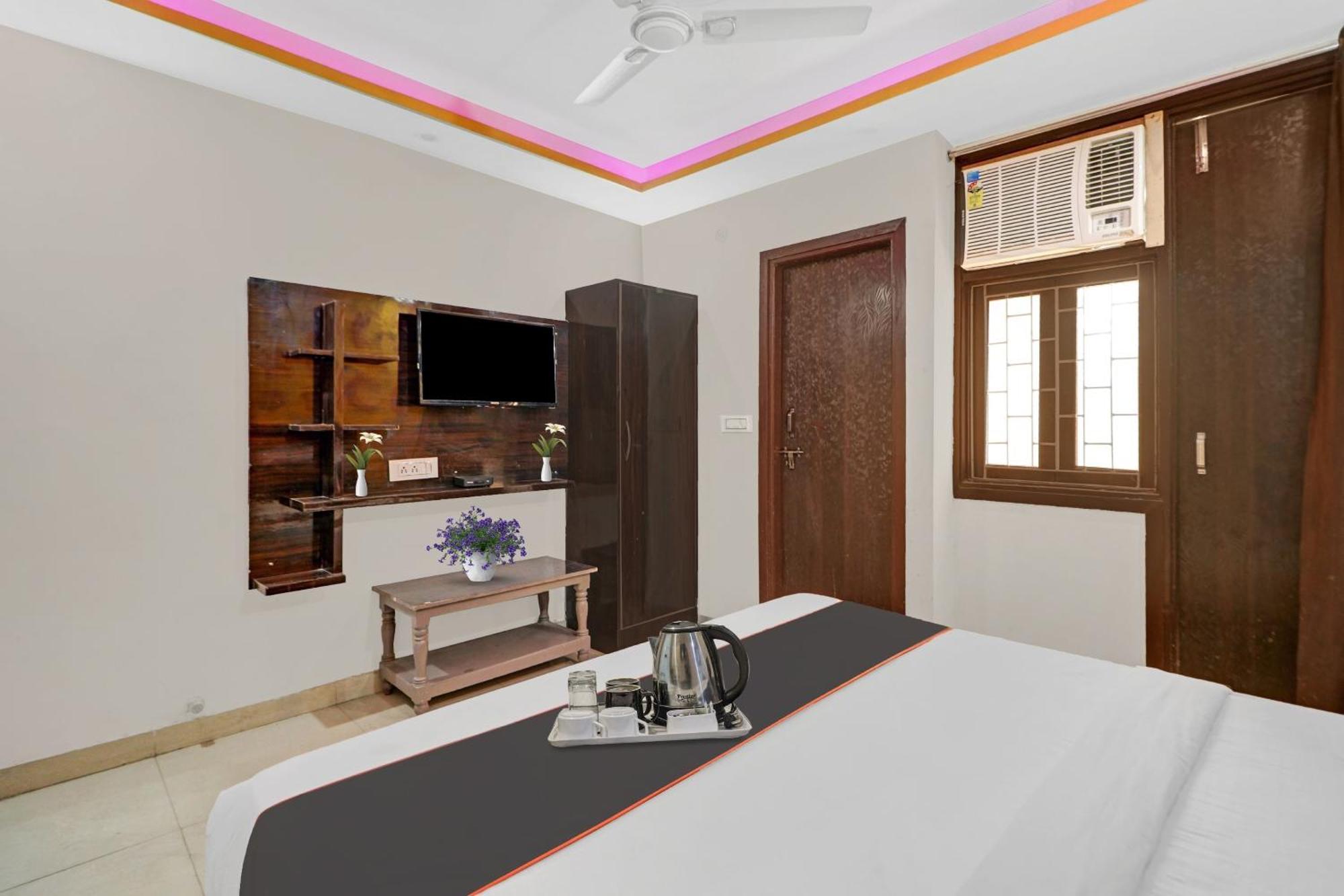 Hotel O Lotus